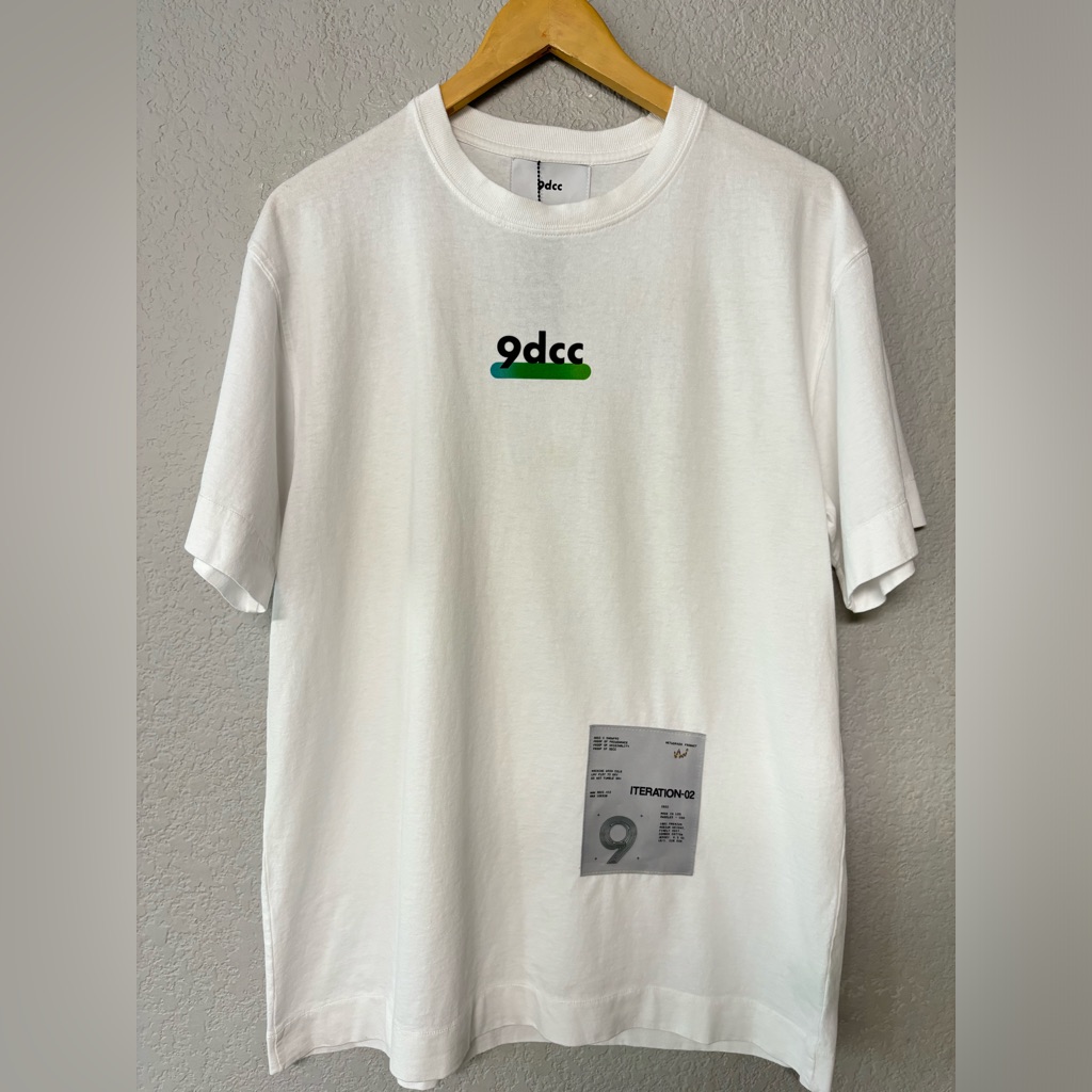 9dcc Interation-02 Snowfro Erick Calderon Art Blocks Chromie Squiggle Tee Shirt